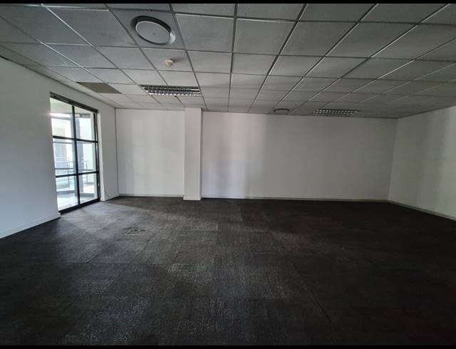 1,312M² OFFICE TO LET IN SANDTON CENTRAL